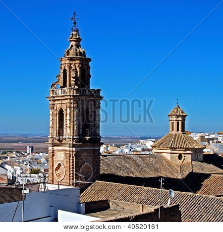 Kirken bell tower, Osuna, Andalusien, Spanien.