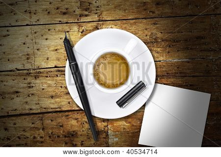Hart koffie, met Pen en notities
