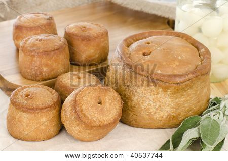 Melton Mowbray vepřové paštiky & nakládané Cibule kuchyňská