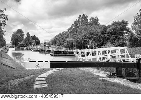 Devizes, Wiltshire, Uk, August 25 2020. Caen Hill Locks On The Kennet And Avon Canal. Devizes, Engla