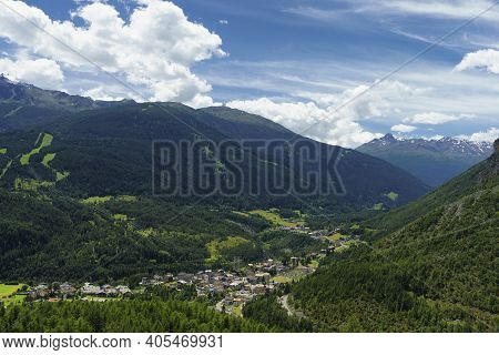 Mountain Landscape Along The Road To Stelvio Pass, Sondrio Province, Lombardy, Italy, At Summer. Vie