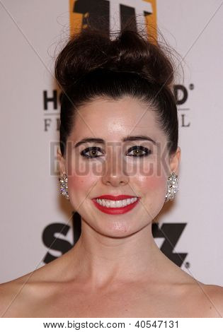 LOS ANGELES - 24 października: GENEVIEVE FARRELL dotarł do XV roczny Hollywood Film Awards Gala Octob
