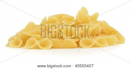 Farfalle von Seite isoliert auf weißem Hintergrund
