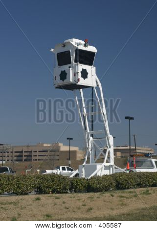Polizia dell'Aquila Nest1