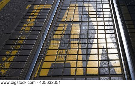 Taxes And Tax Office (irs)