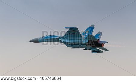 Fairford, Uk - 15th July 2017: A Sukhoi Su-27 Flanker Fighter Aircraft In Flight