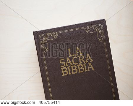La Sacra Bibbia (the Holy Bible) Book