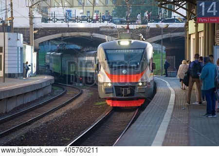 Moscow, Russia - August 25, 2020: Electric Train Ep2d-0064 Arrives At The Platform Of The Belorussky