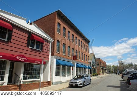 Andover, Ma, Usa - Apr. 24, 2019: Historic Commercial Buildings On Park Street Near Old Town Hall In