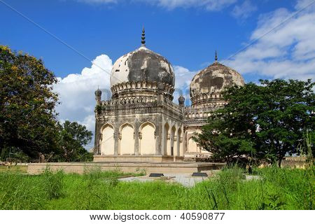 Quli Qutbshahi 무덤
