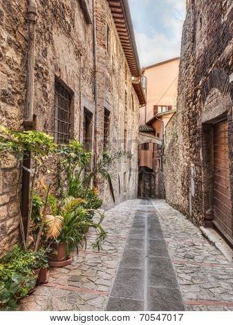 Antique Italian Alley
