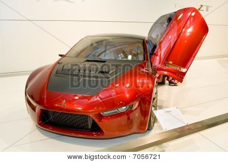 Moskva, Rusland - 27 August: Rød Sportcar Mitsubishi i Moskva internationale udstilling Interauto på