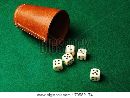 Dices