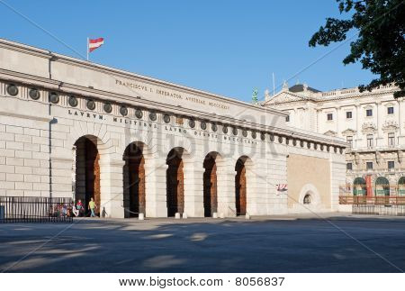 Heldentor In Vienna