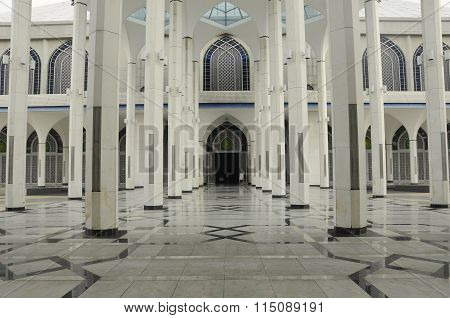 Sultan Salahuddin Abdul Aziz Shah Mosque a.k.a Shah Alam Mosque