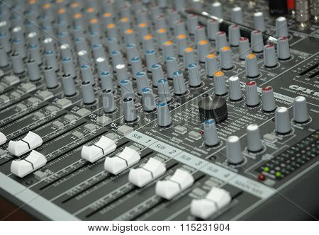 fragment mixing console