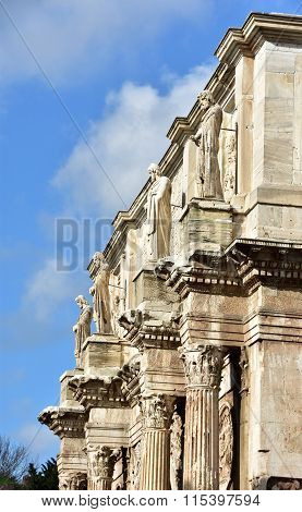 Arch Of Constantine In The Center Of Rome