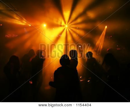Siluetas de baile adolescentes