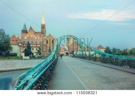 Wroclaw Tumski Island bridge, vivid sunset