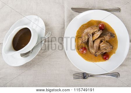 Poussin With Grapes Sauce