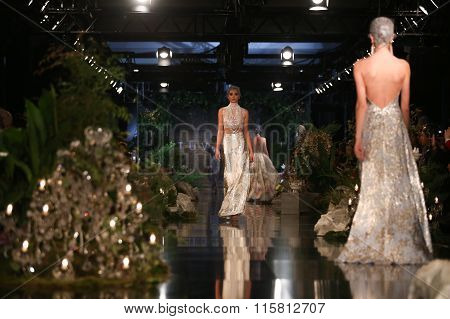 Tuvanam Catwalk