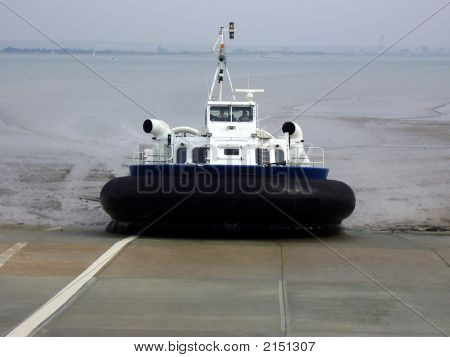 Atterraggio Hovercraft
