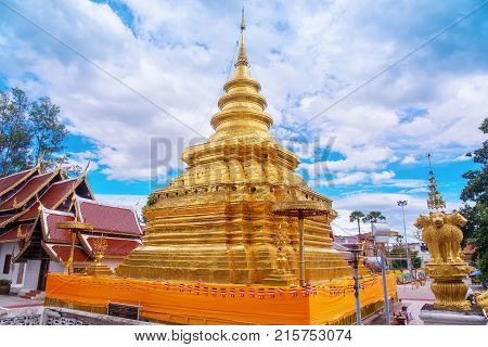 Pagoda at Phra that si chomtong worawihan temple the most famous landmark of Chiang mai province Thailand.
