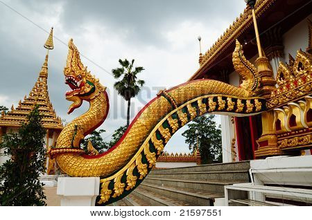 Naga Statue på Thai Temple