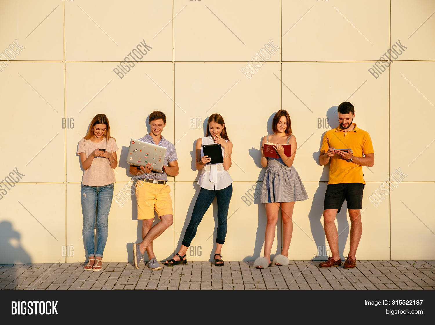 University of problems roxy. University of problems roxy. Murray state university. Студентки астана. Teaching staff.