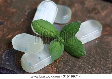 Peppermint Candies For Breath Freshening. With Refreshing Microgranules. Cooling Menthol For Sore Th