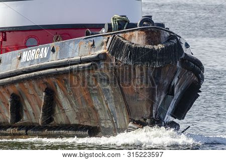 New Bedford, Massachusetts, Usa - August 2, 2019: Weatherbeaten Bow Of Tug Morgan Returning To New B