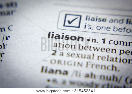 Word Or Phrase Liaison In A Dictionary