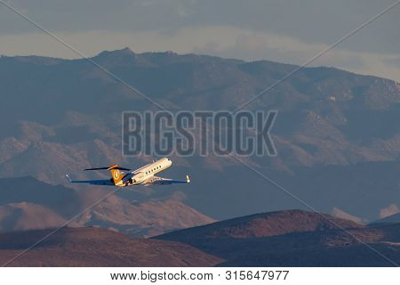 Las Vegas, Nevada, Usa - May 7, 2013: Gulfstream G-v Luxury Business Jet N168ce Departing Mccarran I