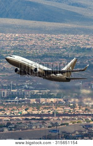 Las Vegas, Nevada, Usa - May 8, 2013: Luxury Boeing Business Jet (737-79u Bbj) Operated By Wynn Reso