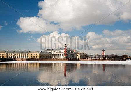 Nyíl Mihajlovics Vaszilevszkij sziget tavaszán. St. Petersburg. Oroszország