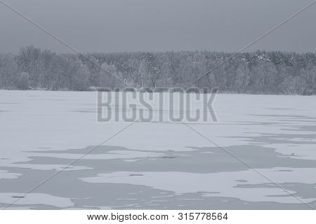Bavarian Winter Landscape Next Next To Schwandorf, Charlottenhofer Weihergebiet