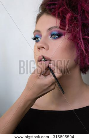 Visage Course And Professional Make Up. Master Class Makeup Art Shows On Model. Technique Of Applyin
