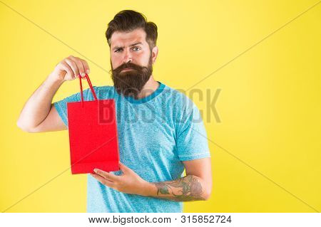 Male Motives For Shopping Appear To Be More Utilitarian. Aspects Can Influence Customer Decision Mak