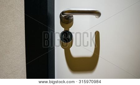 Metallic Door Handle With Wireless Rfid Key Opeper In Modern Hotel Office Room - Security And Protec