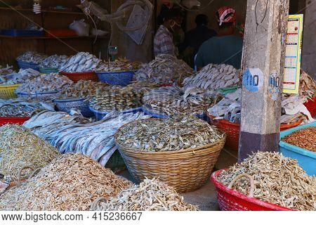 Kochi, Kerala, India -march 6, 2021 Different Variety Of Dry Fishes Stored In A Basket For Sell In A
