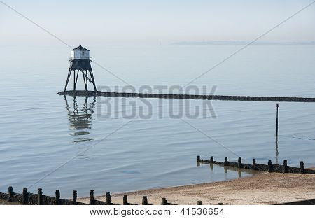 Nízké maják na Dovercourt, Essex, Velká Británie.