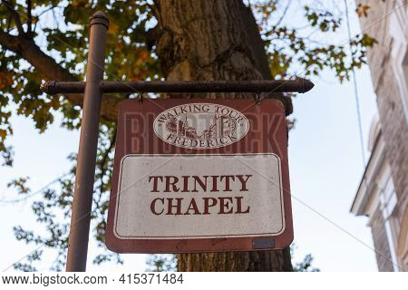 Frederick, Md, Usa 10/14/2020: Frederick Is A Historic Town And A Popular Tourist Destination. Walki
