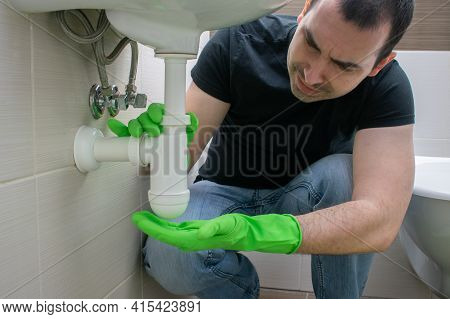 The Main Subject Is Out Of Focus, Solving Common Household Drain Problems, Symptoms Solutions Blocka