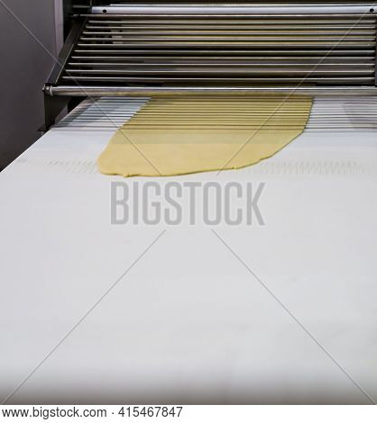 Dough Sheeter Machine For Bakery Production Line. Food Industry