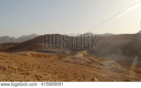 Desert. A Beautiful Landscape In The Middle Of The Rocky Mountains In A Magnificent, Beautiful Lands