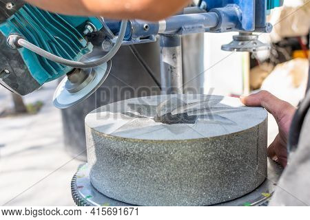 Nixtamal Millstone Grinding Machine