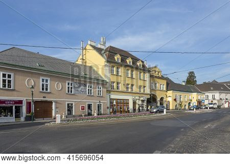 Vienna, Austria - April 27, 2015:  View To Center Of Grinzing In Vienna In Early Morning With Nearly