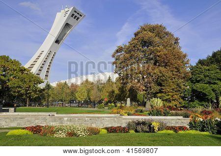 Stadio Olimpico di Montreal e Torre