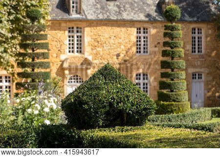 Eyrignac, France - September 2, 2018: The Picturesque Jardins Du Manoir D Eyrignac In Dordogne. Fran