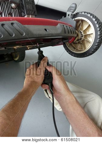 Sharpening Lawn Mower Blade